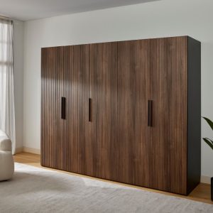 Leon Hinged 250